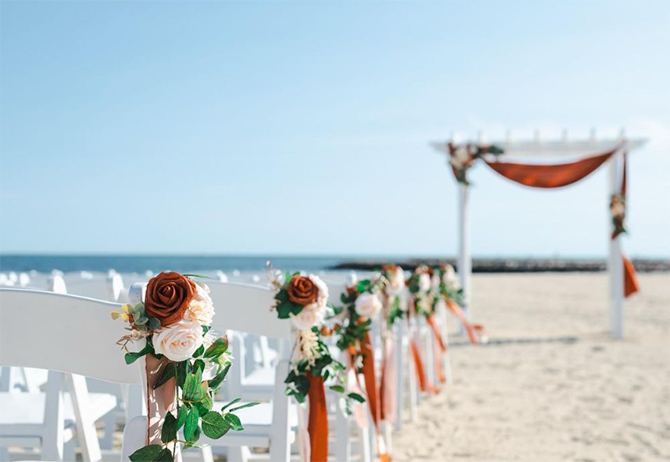 Red Jacket Beach Resort
Yarmouth, Massachusetts LGBT Wedding Reception Venue