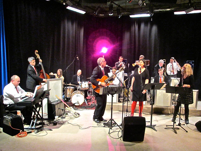 Boston, MA LGBT Wedding Dance Band - the O-Tones