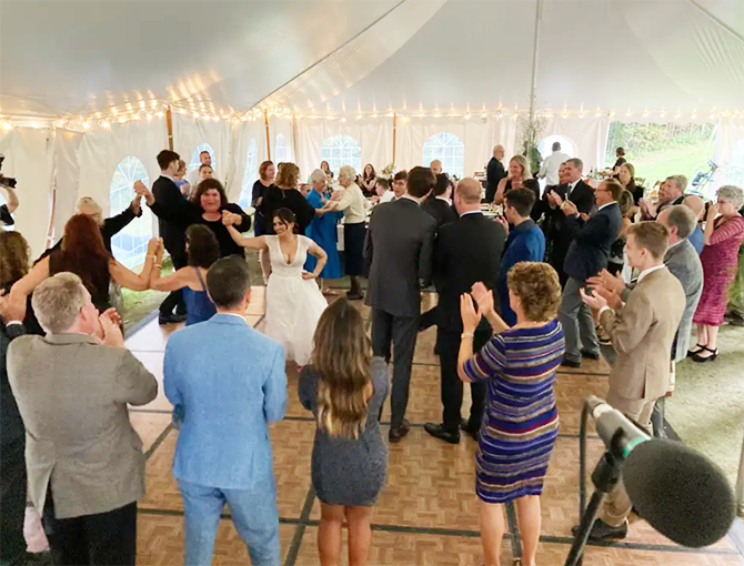 Boston, MA LGBT Wedding Dance Band - the O-Tones