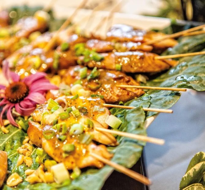 Zingerman's Greyline 
Ann Arbor, Michigan LGBT Wedding Reception Venue
