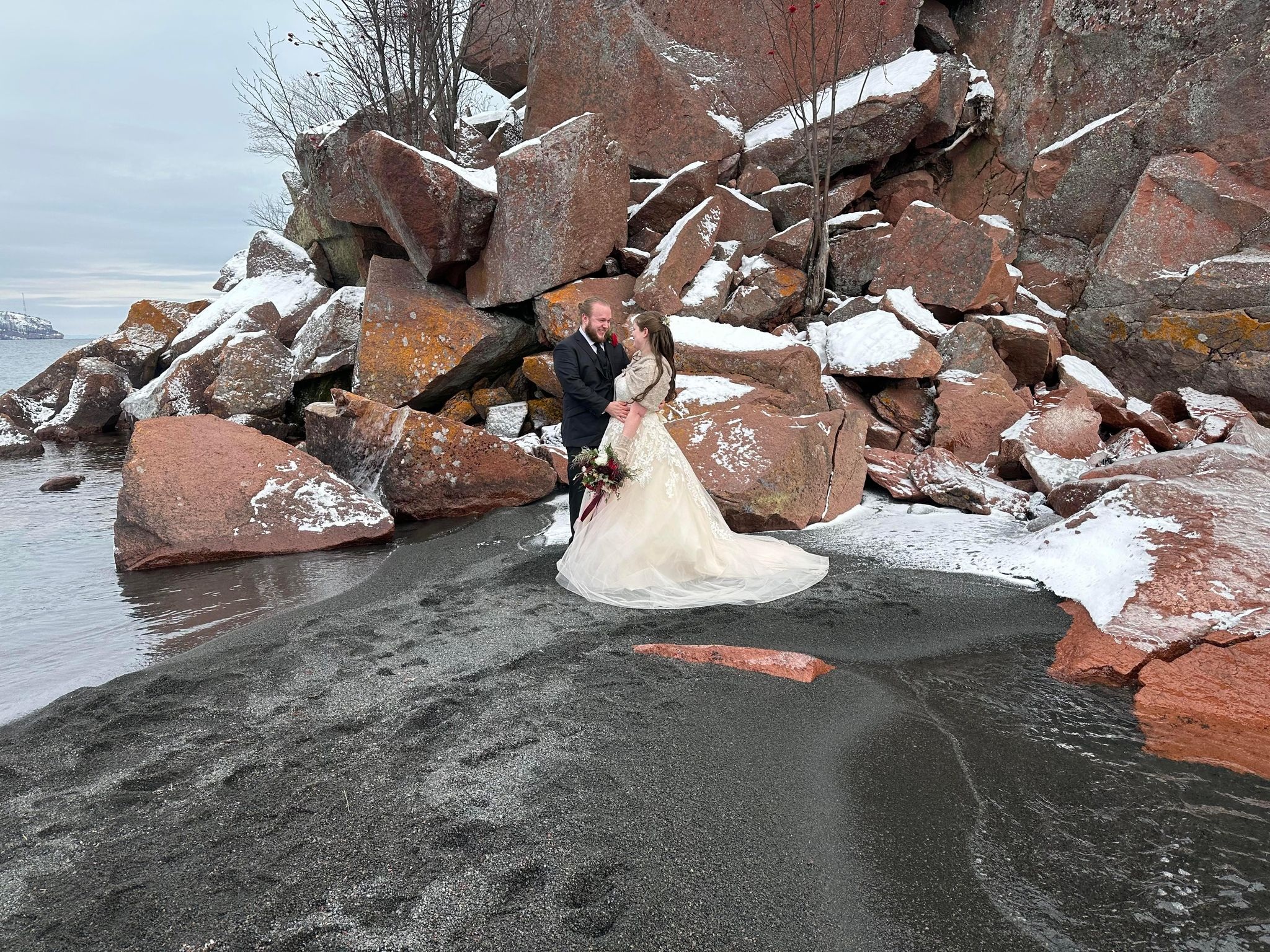 Marry Me In The Northland
Minnesota LGBT Wedding Officiants
Duluth, North Shore