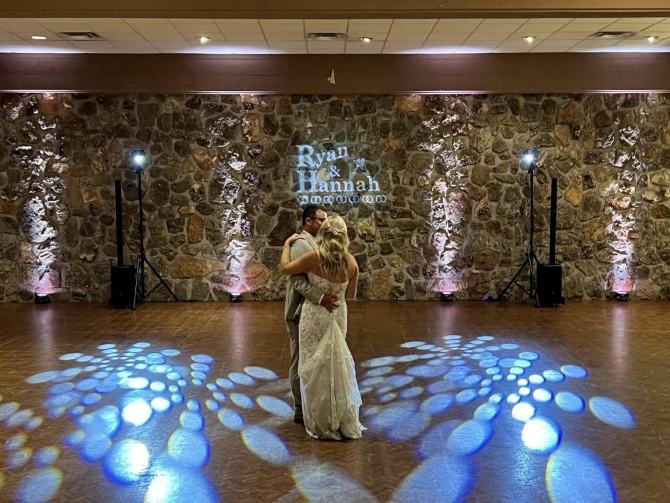 Elite Lighting & Sound 
Lake Ozark, Missouri LGBTQ Wedding DJ Service
