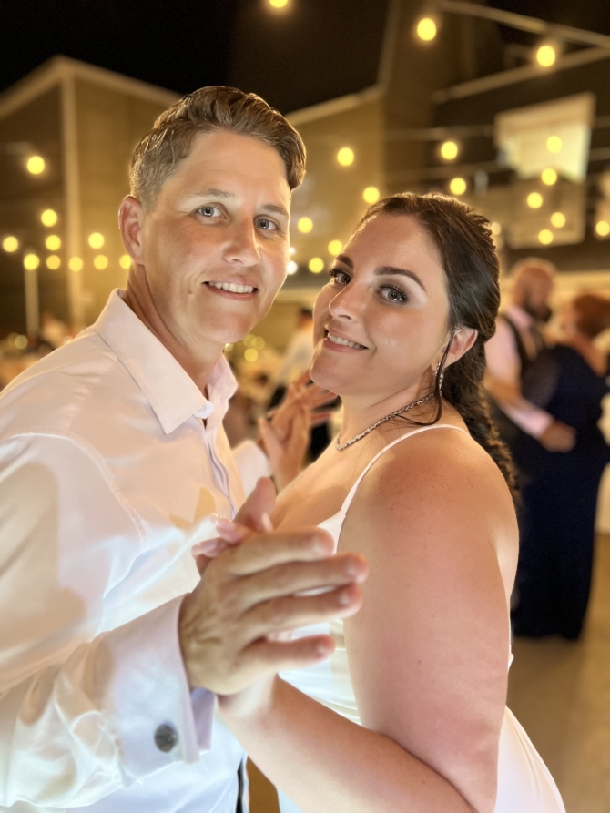 Elite Lighting & Sound 
Lake Ozark, Missouri LGBTQ Wedding DJ Service
