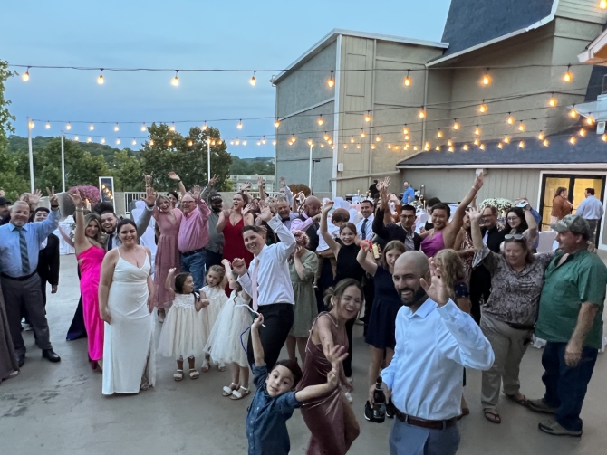 Elite Lighting & Sound 
Lake Ozark, Missouri LGBTQ Wedding DJ Service
