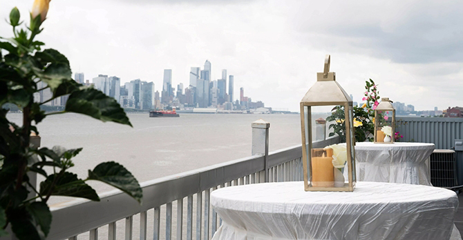 AcQuA Catering and Events
Edgewater, New Jersey LGBT Wedding Reception Venue & Catering Services
