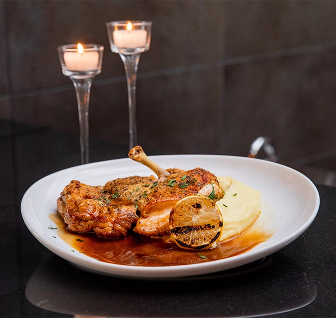 AcQuA Catering and Events
Edgewater, New Jersey LGBT Wedding Reception Venue & Catering Services
