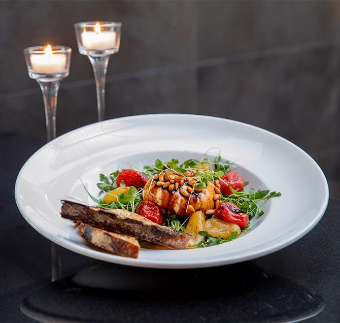 AcQuA Catering and Events
Edgewater, New Jersey LGBT Wedding Reception Venue & Catering Services
