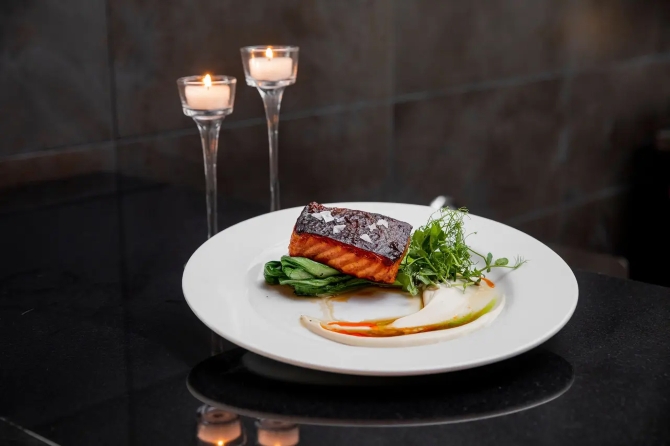 AcQuA Catering and Events
Edgewater, New Jersey LGBT Wedding Reception Venue & Catering Services
