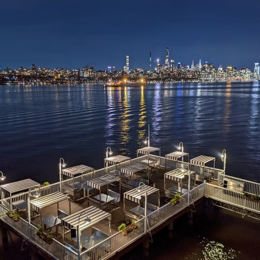 AcQuA Catering and Events
Edgewater, New Jersey LGBT Wedding Reception Venue & Catering Services
