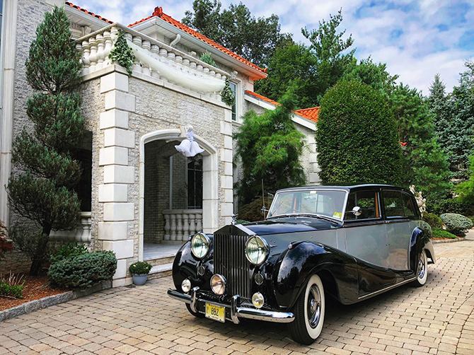 BBZ Limousine & Livery Service -
North Jersey, NJ LGBT Wedding Limousine Service