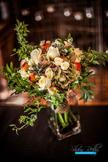 Pocket Full of Posies Florist - Rose bouquet in vase