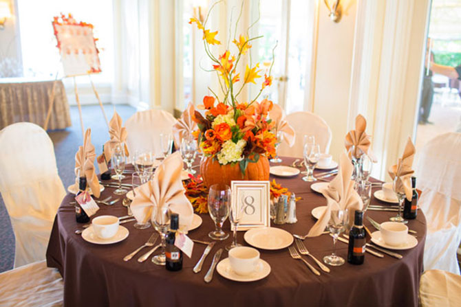 Pocket Full of Posies Florist - Seasonal floral table centerpiece