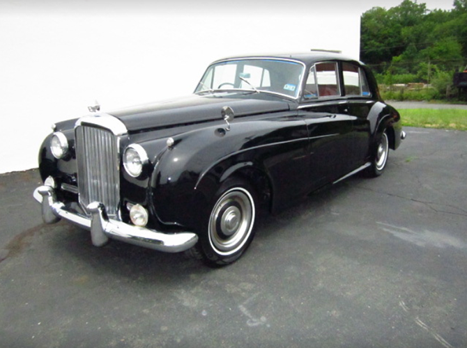 Spectrum Limousine
Central New Jersey LGBT Wedding Limousine Service
Pennington, Princeton