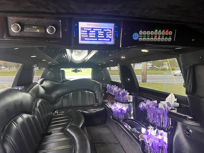 Spectrum Limousine
Central New Jersey LGBT Wedding Limousine Service
Pennington, Princeton