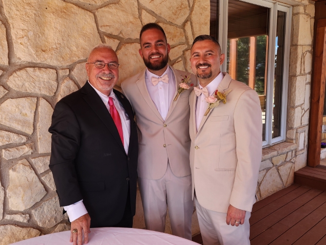 Abundant Blessings Wedding Officiant 
Albuquerque, New Mexico LGBT Wedding Officiant
