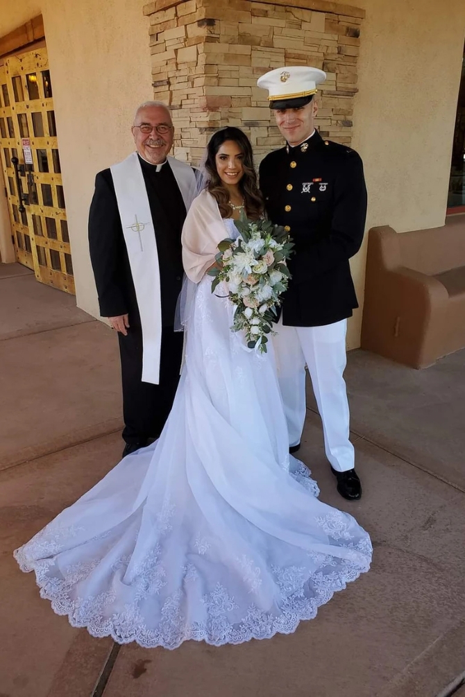 Abundant Blessings Wedding Officiant 
Albuquerque, New Mexico LGBT Wedding Officiant
