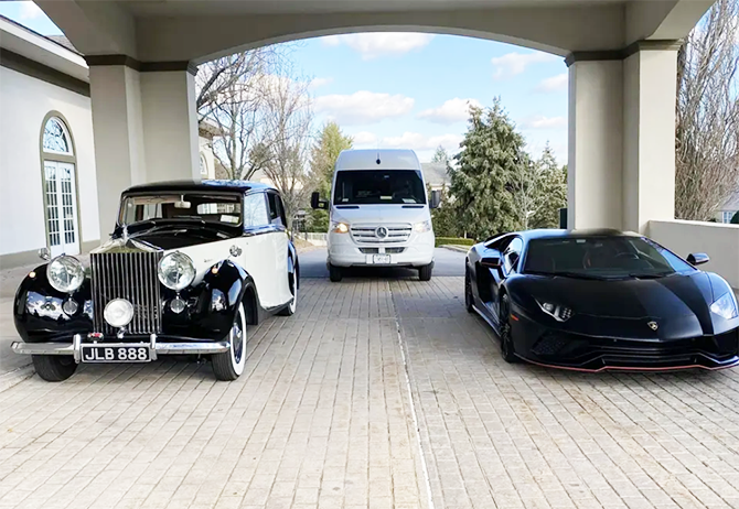 Long Island, New York LGBT Wedding Limousine Service - Azure Limousine and Transportation