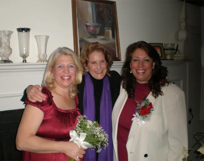 Ceremonies 4 U 
Eastern New York & Connecticut LGBT Wedding Officiant
Reverend Sara Henderson - NYC, Westchester, Dutchess, Fairfield, New Fairfield & Litchfield



