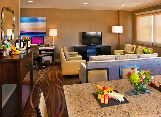 Crowne Plaza White Plains 