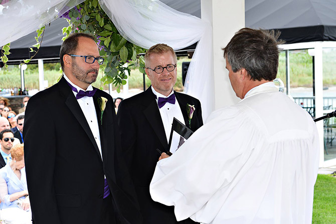 DJ Tommy's Tunes
Long Island, NY LGBT Wedding Disc Jockey Service
Selden, New York ~ Melville, New York