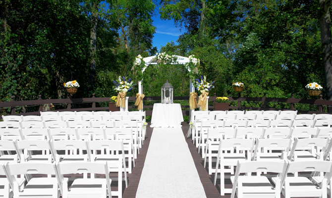 Lessing's at Smithtown Landing Country Club Smithtown, New York LGBT Wedding Venue wedding ceremony isle