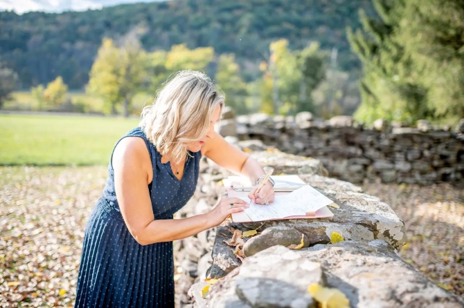 Magical Wedding CNY
Syracuse, NY LGBT Wedding Officiant

