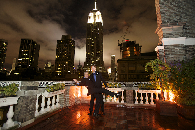 Midtown Loft & Terrace - Gay Grooms on Roof Terrace