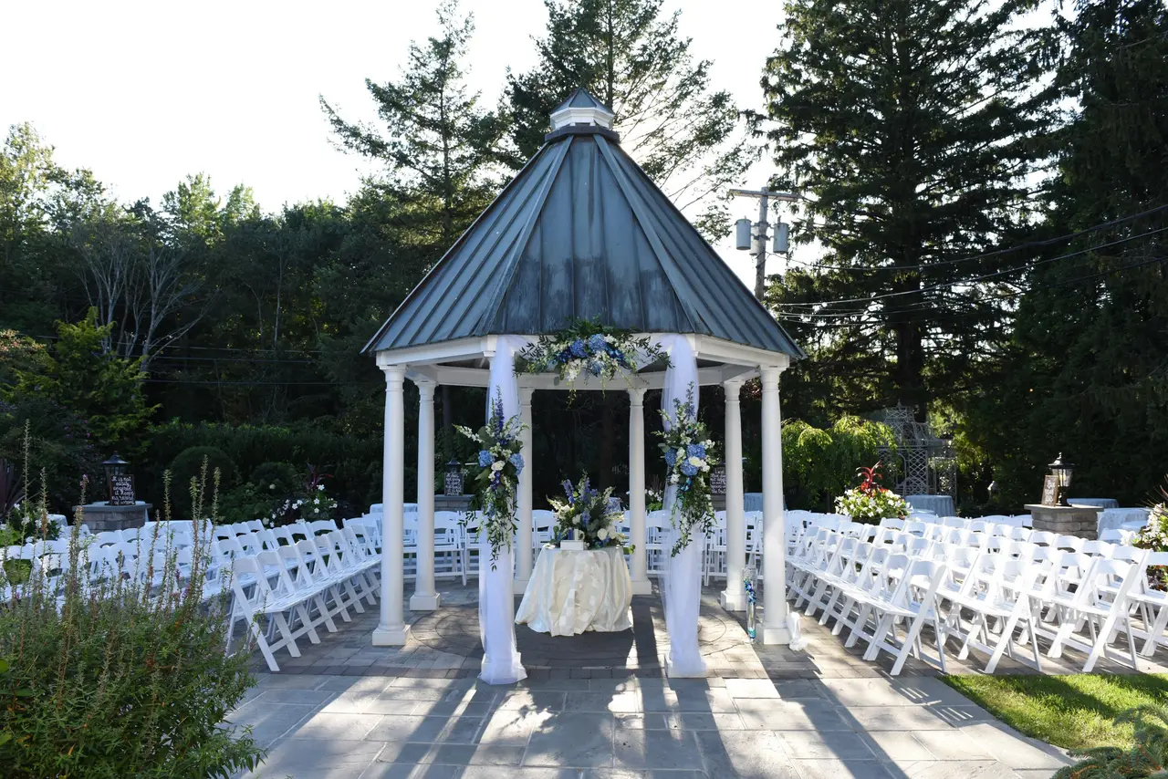 Long Island LGBT Weddings - Miller Place Inn