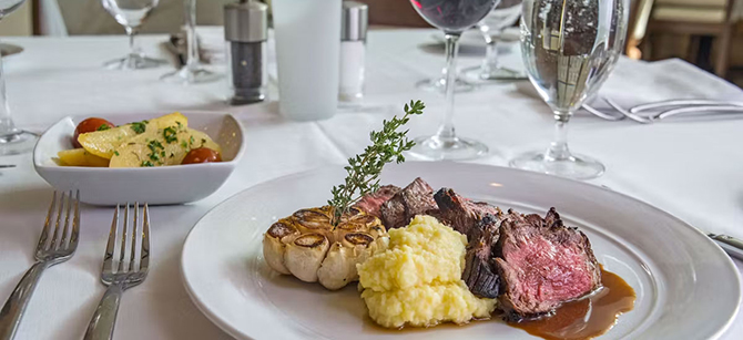 Opus Steakhouse
Long Island - Jericho, New York LGBTQ Wedding Reception Site