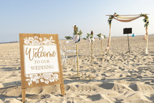 Pop Up Vows
Long Beach, NY LGBT Wedding Officiant & Wedding Planning Services