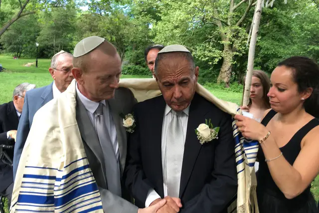 Rabbi Linda P. Goldberg 
White Plains, New York LGBT Wedding Rabbi
Westchester County, NY
