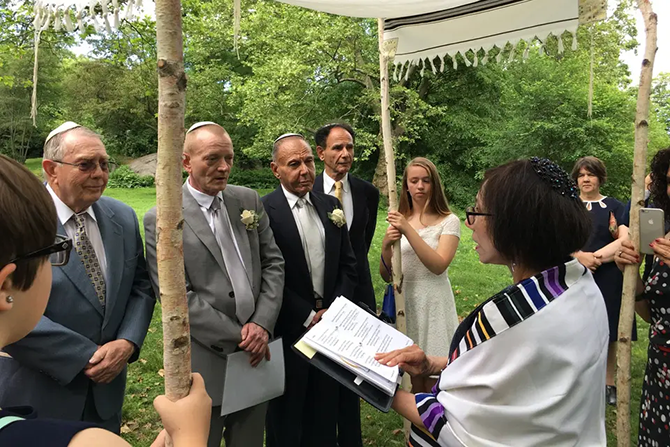 Rabbi Linda P. Goldberg 
White Plains, New York LGBT Wedding Rabbi
Westchester County, NY
