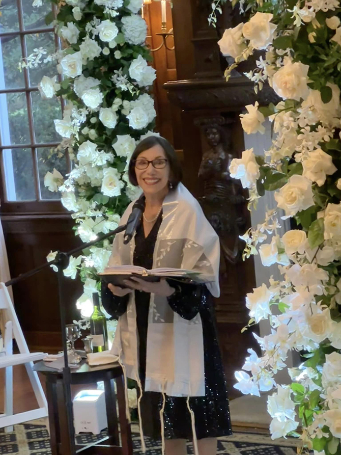 Rabbi Linda P. Goldberg 
White Plains, New York LGBT Wedding Rabbi
Westchester County, NY
