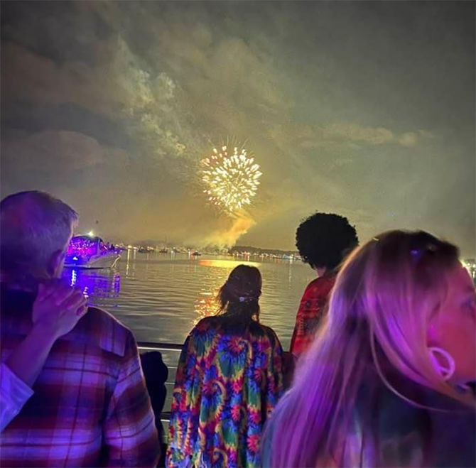 Tiki Boat Long Island
Long Island, New York LGBTQ Wedding Party Cruise