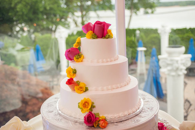 - Long Island, NY LGBT Wedding Reception Venue - Windows on the Lake