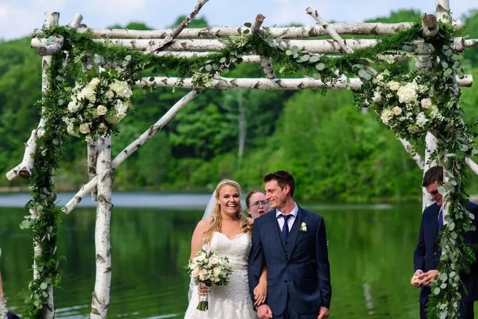 Zaro Celebrations 
Customized Officiant Ceremony Services & Photo Booth Rental Packages 