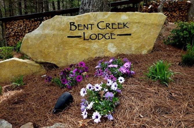 Bent Creek Lodge 
Asheville , North Carolina LGBT Wedding and Elopement Packages at  LGBT-Friendly B&B
