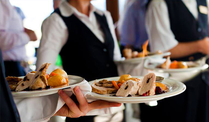 Seated wedding dinner Corolla, NC - Dawn's Kitchen Catering