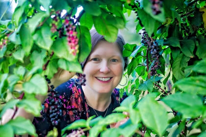 Reverend Kellie Kelly 
Dayton, Ohio LGBT Wedding Officiant