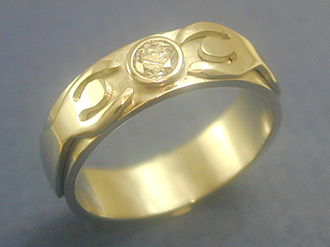 Miche Shines Custom Jewelry
Eugene, Oregon LGBT Wedding Rings
