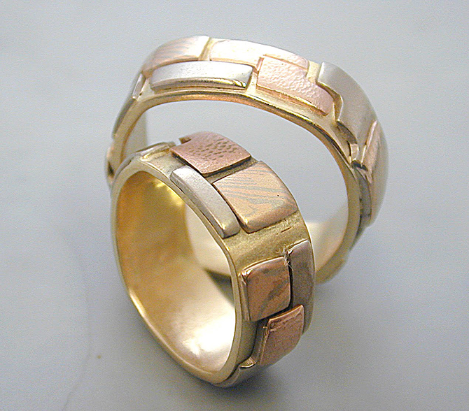 Miche Shines Custom Jewelry
Eugene, Oregon LGBT Wedding Rings
