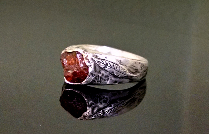 Miche Shines Custom Jewelry
Eugene, Oregon LGBT Wedding Rings
