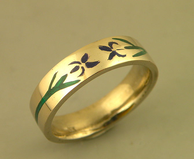 Miche Shines Custom Jewelry
Eugene, Oregon LGBT Wedding Rings
