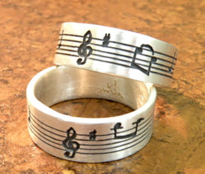 Miche Shines Custom Jewelry
Eugene, Oregon LGBT Wedding Rings
