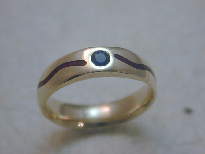 Miche Shines Custom Jewelry
Eugene, Oregon LGBT Wedding Rings
