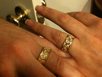 Miche Shines Custom Jewelry
Eugene, Oregon LGBT Wedding Rings
