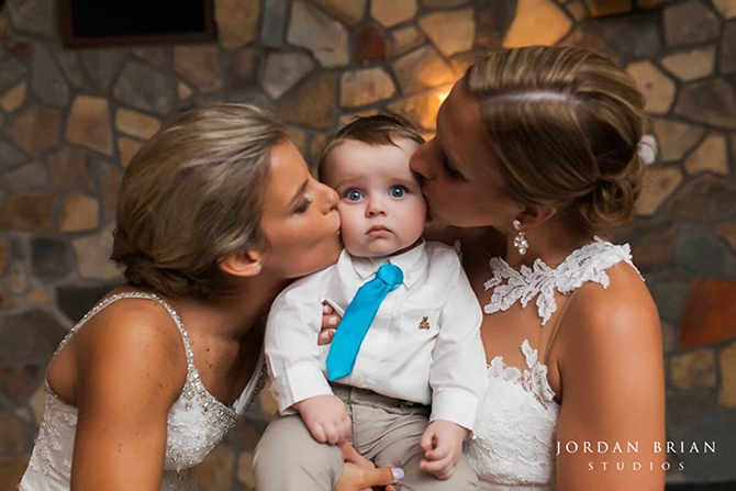 HollyHedge Estate
New Hope, PA LGBT Wedding Venue
