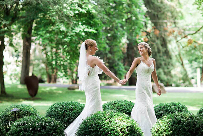 HollyHedge Estate
New Hope, PA LGBT Wedding Venue
