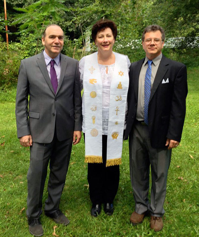 Reverend Lisa Bruecks - Gay marriage officiant in Pennsylvania
