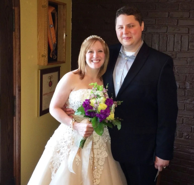 Your Wedding Officiant
Pittsburgh, Pennsylvania LGBTQ Marriage Reverend
